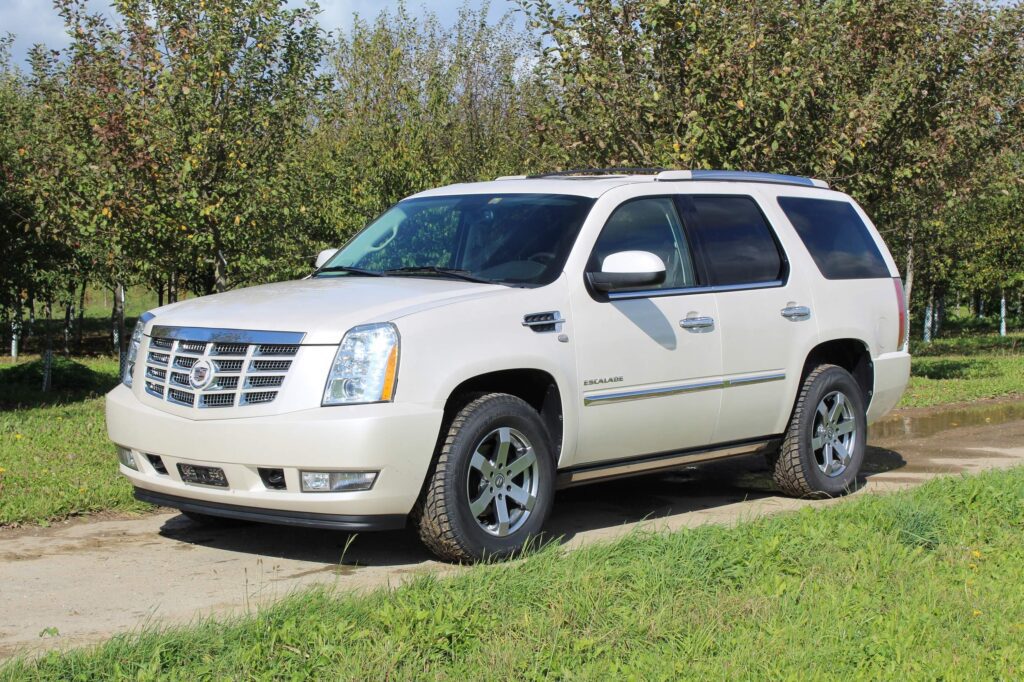 CADILLAC Escalade 6.2 Platinum Ed.